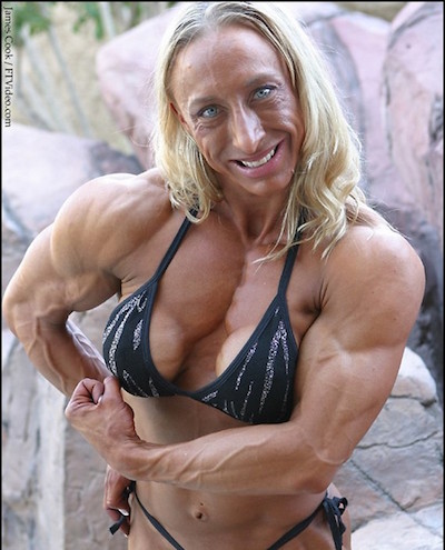 weird-female-bodybuilder11.jpg