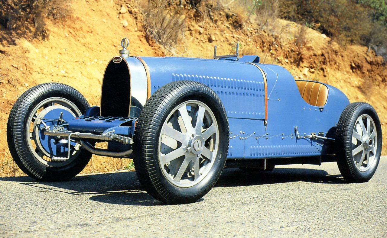 1930_bugatti_type_37_gp_1500cc_blue_low_f....jpg