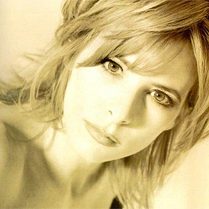 mylene-farmer.jpg