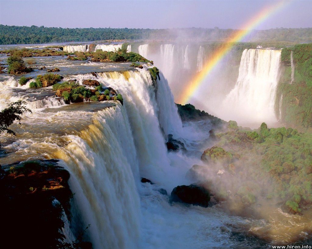 devils-throat_iguassu-falls_brazil.jpg