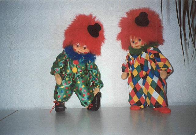 2clowns.jpg