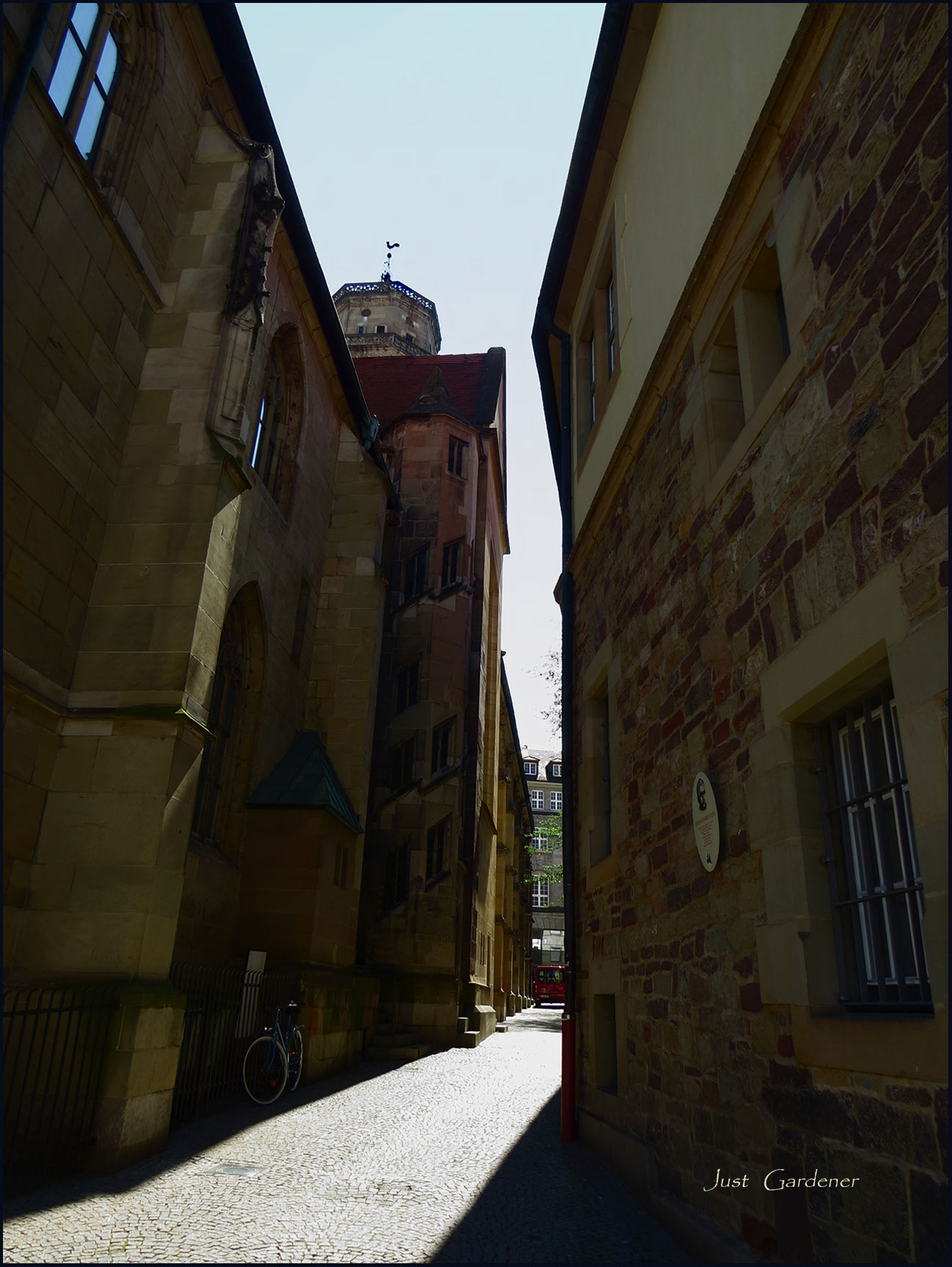 rund-um-die-stiftskirche-zu.jpg
