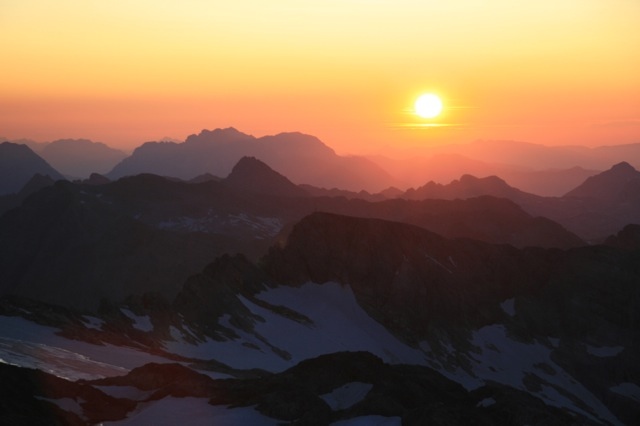 sonnenaufgang_hochfirst.jpg