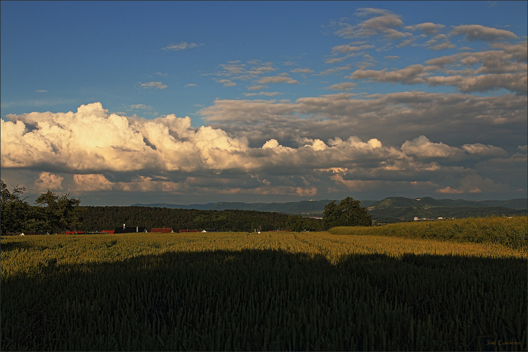 blick-auf-hohen-neuffen-sch.jpg